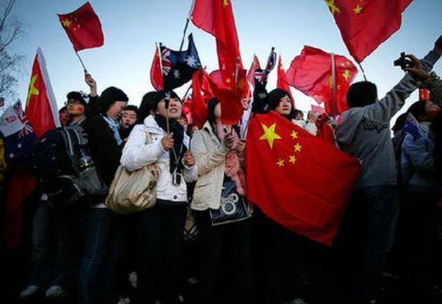 引球进框